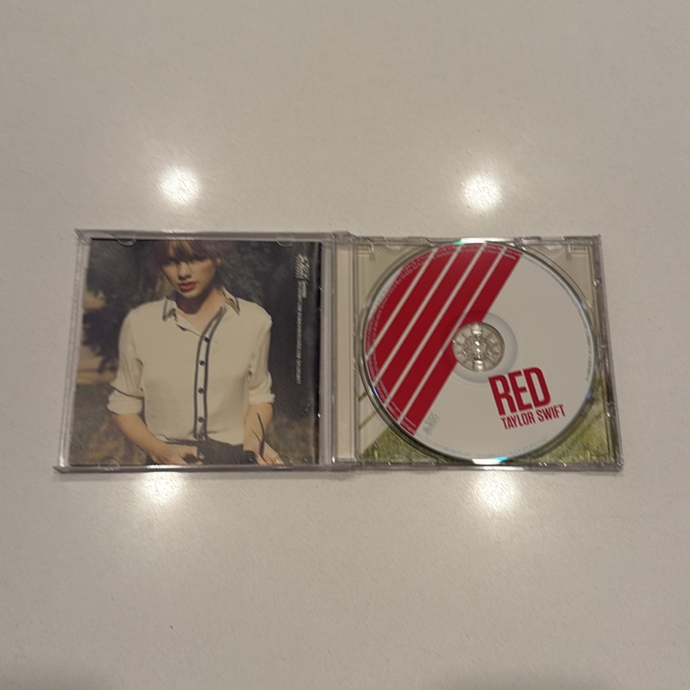 Taylor Swift Album Collection - Picture 2 of 4